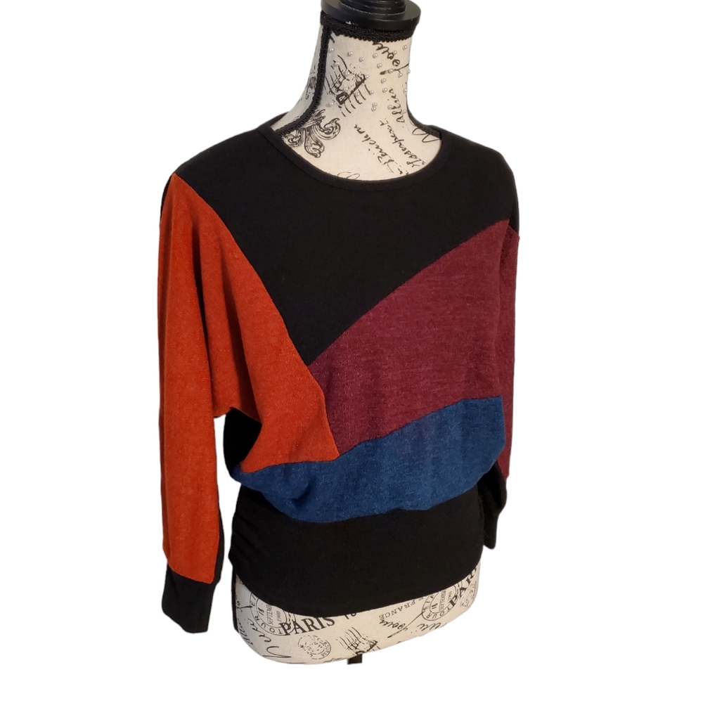 Peca's Vintage Abstract Top